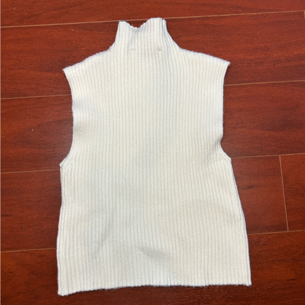 Zara Ribbed Knit Top - Picture 4 of 4